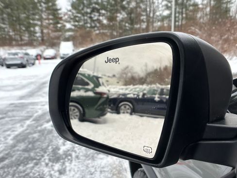 Used 2022 Jeep Compass Trailhawk w/ Trailhawk Convenience Group image 25