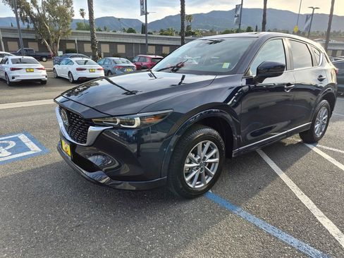 Used 2025 MAZDA CX-5 AWD 2.5 S w/ Preferred Package image 3