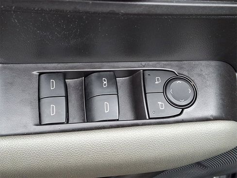 Used 2024 Chevrolet Colorado ZR2 w/ Safety Package image 25