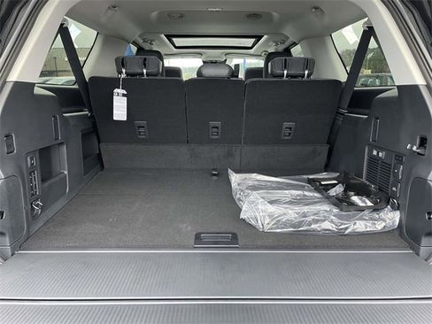 New 2025 Ford Expedition Max Active image 5