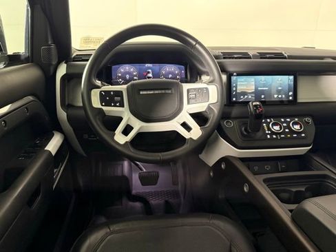 Used 2020 Land Rover Defender 110 First Edition image 26