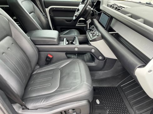 Used 2020 Land Rover Defender 110 SE image 20