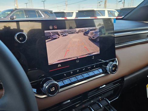 New 2026 GMC Canyon AT4 image 17