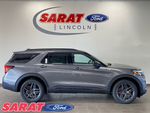 New 2026 Ford Explorer ST-Line w/ ST-Line Street Pack AWD/4WD image 8