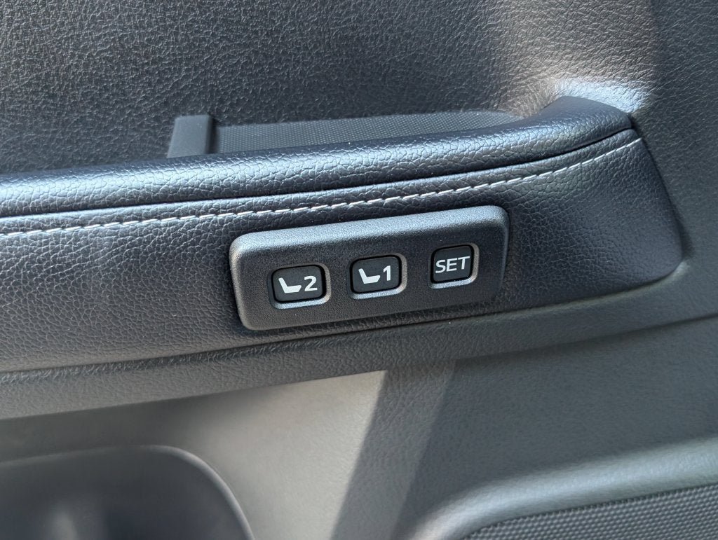 Certified 2019 Toyota 4Runner Limited AWD/4WD image 11