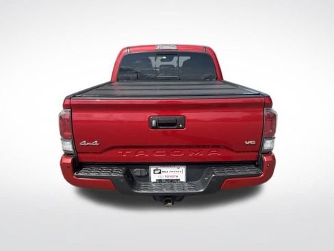 Used 2020 Toyota Tacoma Limited AWD/4WD image 4