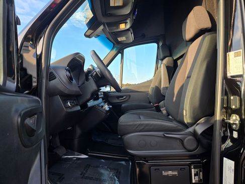 Used 2019 Mercedes-Benz Sprinter 170 image 63