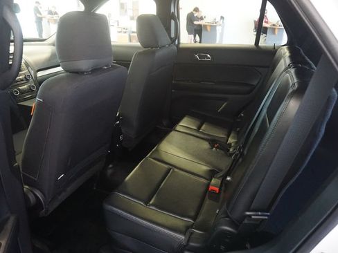 Used 2019 Ford Explorer 4WD Police Interceptor image 18