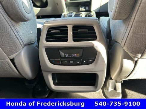 Used 2021 Honda Pilot EX image 42