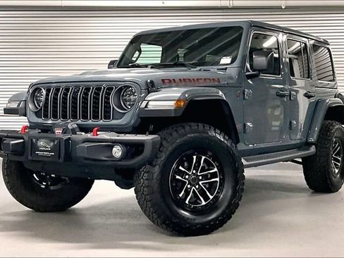 Used 2025 Jeep Wrangler Unlimited Rubicon AWD/4WD image 1