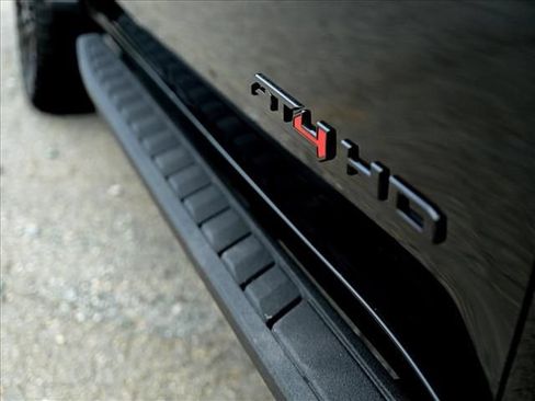 New 2026 GMC Sierra 2500 AT4 w/ AT4 Premium Plus Package AWD/4WD image 5
