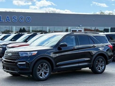 Certified 2023 Ford Explorer XLT w/ Equipment Group 202A AWD/4WD image 34