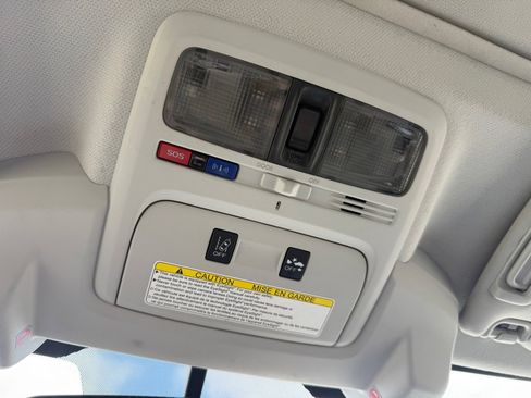 Used 2016 Subaru Forester 2.5i Touring w/ Eyesight & Navigation System image 35