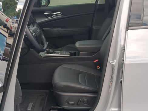 Certified 2026 Kia Sportage SX FWD image 11