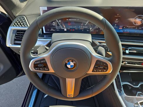 Used 2026 BMW X7 xDrive40i w/ M Sport Package image 8