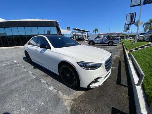 Used 2023 Mercedes-Benz S 500 4MATIC image 2