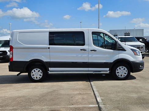 Used 2025 Ford Transit 250 Low Roof w/ Exterior Upgrade Package RWD image 2
