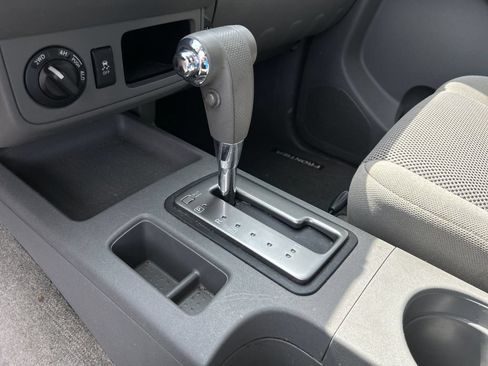 Used 2018 Nissan Frontier SV AWD/4WD image 18