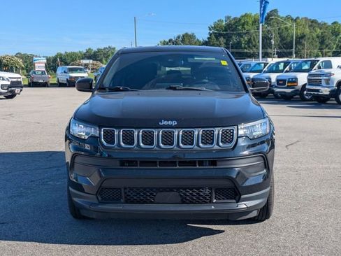 Used 2023 Jeep Compass Sport AWD/4WD image 7