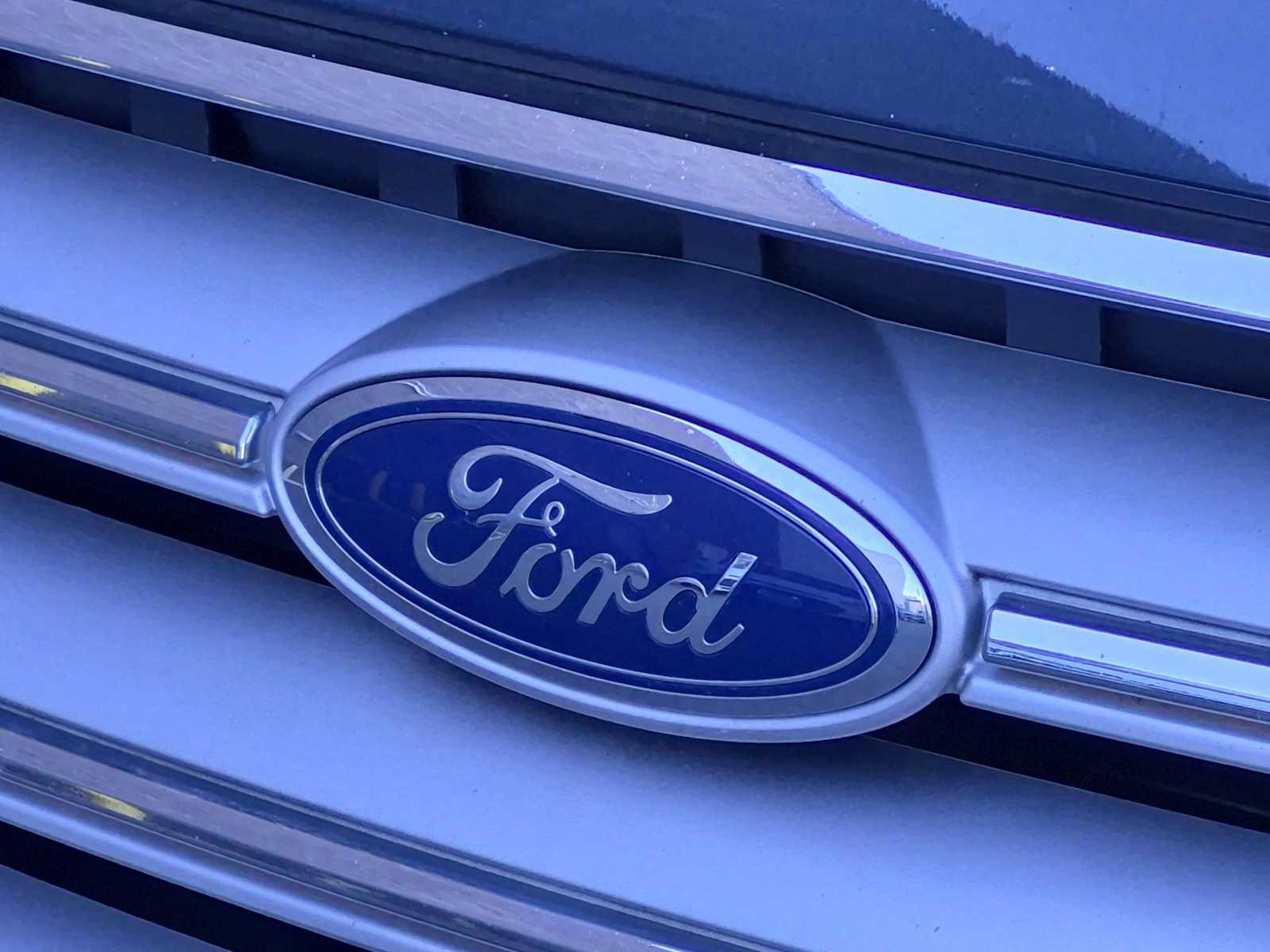 Used 2019 Ford Escape SE FWD image 12