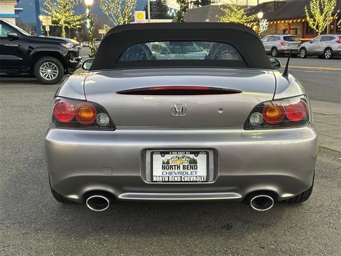 Used 2004 Honda S2000 image 7