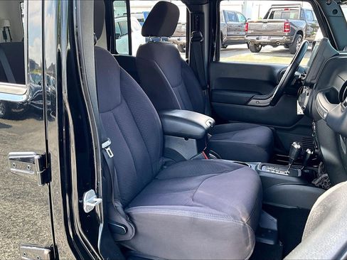 Used 2013 Jeep Wrangler Unlimited Sport AWD/4WD image 7