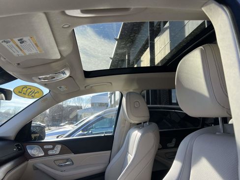 Certified 2022 Mercedes-Benz GLS 450 4MATIC image 27