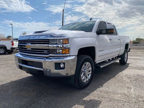 Used 2019 Chevrolet Silverado 2500 LTZ w/ Duramax Plus Package AWD/4WD image 2