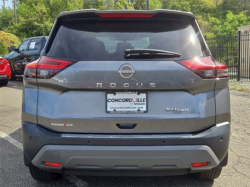 Certified 2022 Nissan Rogue SV image 6