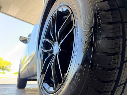 Used 2017 Hyundai Santa Fe Sport image 26