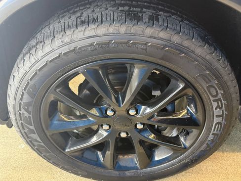 Used 2018 Dodge Durango GT w/ Premium Group AWD/4WD image 9