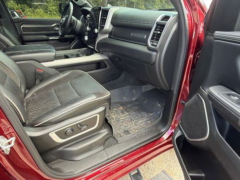 Used 2023 RAM 1500 Laramie AWD/4WD image 19
