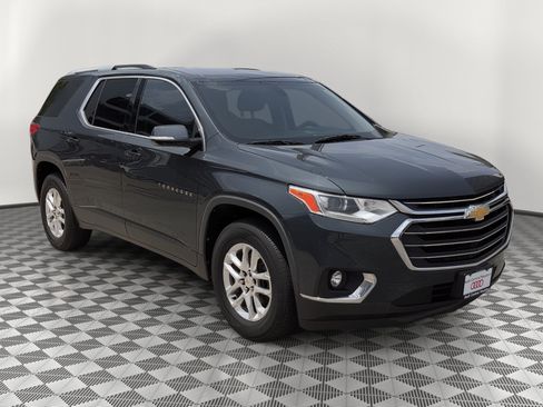 Used 2018 Chevrolet Traverse LT FWD image 7