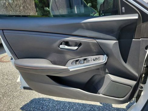 Used 2024 Nissan Sentra SR w/ Trunk Package FWD image 33