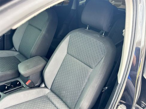 Used 2018 Volkswagen Tiguan S image 18