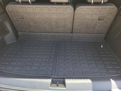 Used 2026 Chevrolet Traverse High Country FWD image 11