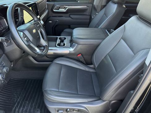 Used 2024 Chevrolet Silverado 2500 LTZ w/ LTZ Premium Package AWD/4WD image 14