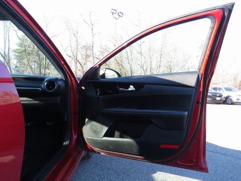 Used 2019 Kia Forte S image 12