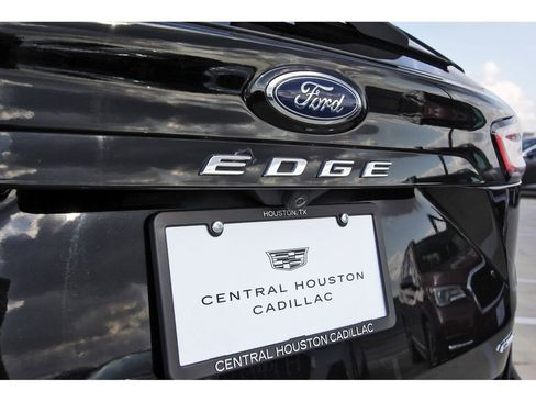 Used 2024 Ford Edge Titanium image 28