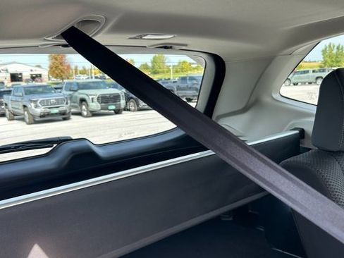 Used 2022 Subaru Forester Premium image 42