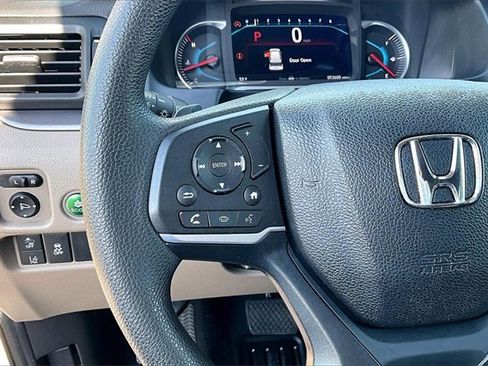 Used 2021 Honda Pilot EX image 11