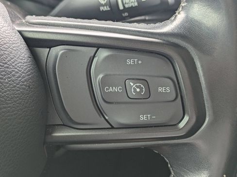 Used 2022 Jeep Gladiator Sport AWD/4WD image 27