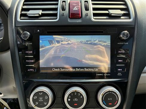 Used 2016 Subaru Forester 2.5i Premium image 24