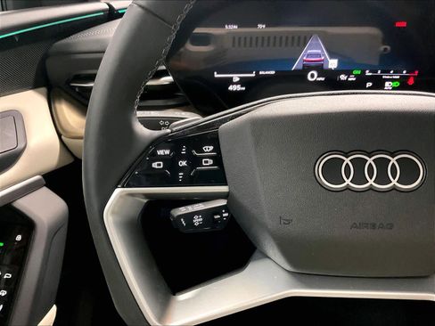 Certified 2025 Audi Q5 Premium Plus w/ Premium Plus image 19