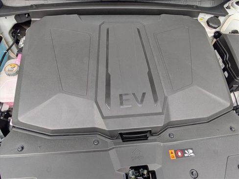 New 2025 Hyundai Ioniq 5 SE image 20