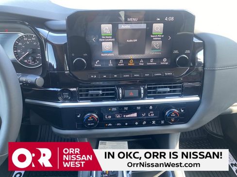 New 2025 Nissan Pathfinder SL w/ SL Premium Package image 26