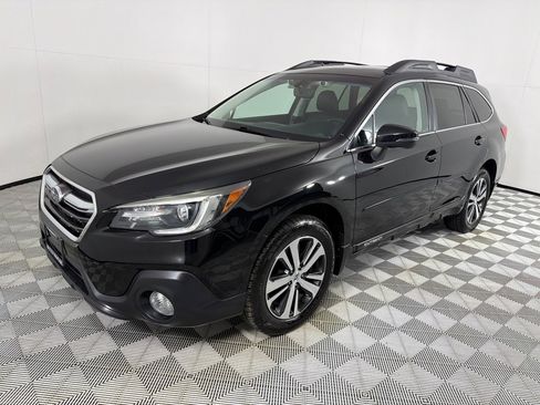 Used 2018 Subaru Outback 2.5i Limited AWD/4WD image 9
