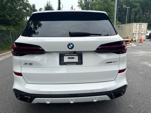 Used 2025 BMW X5 xDrive40i w/ M Sport Package AWD/4WD image 6