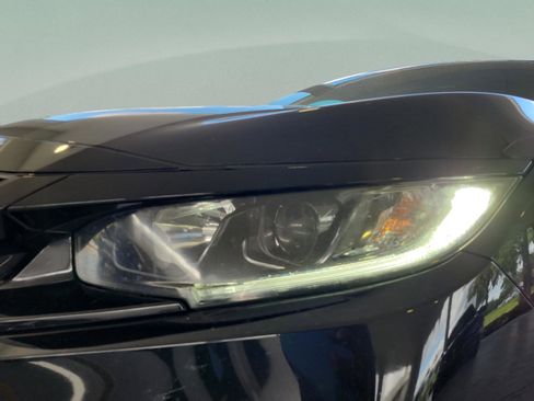 Used 2021 Honda Civic Sport image 26