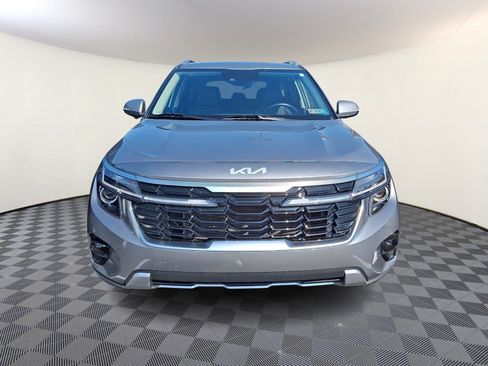 Used 2025 Kia Seltos S AWD/4WD image 2